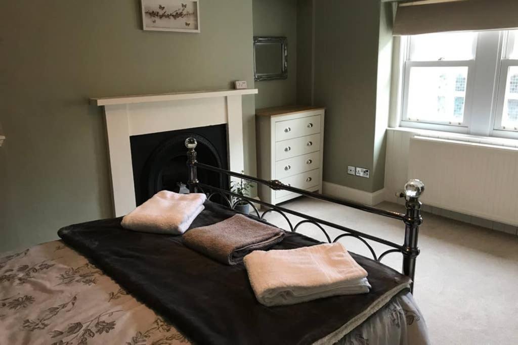 8A Tweed Cottage, Just Off The High St In Пийбълс Екстериор снимка